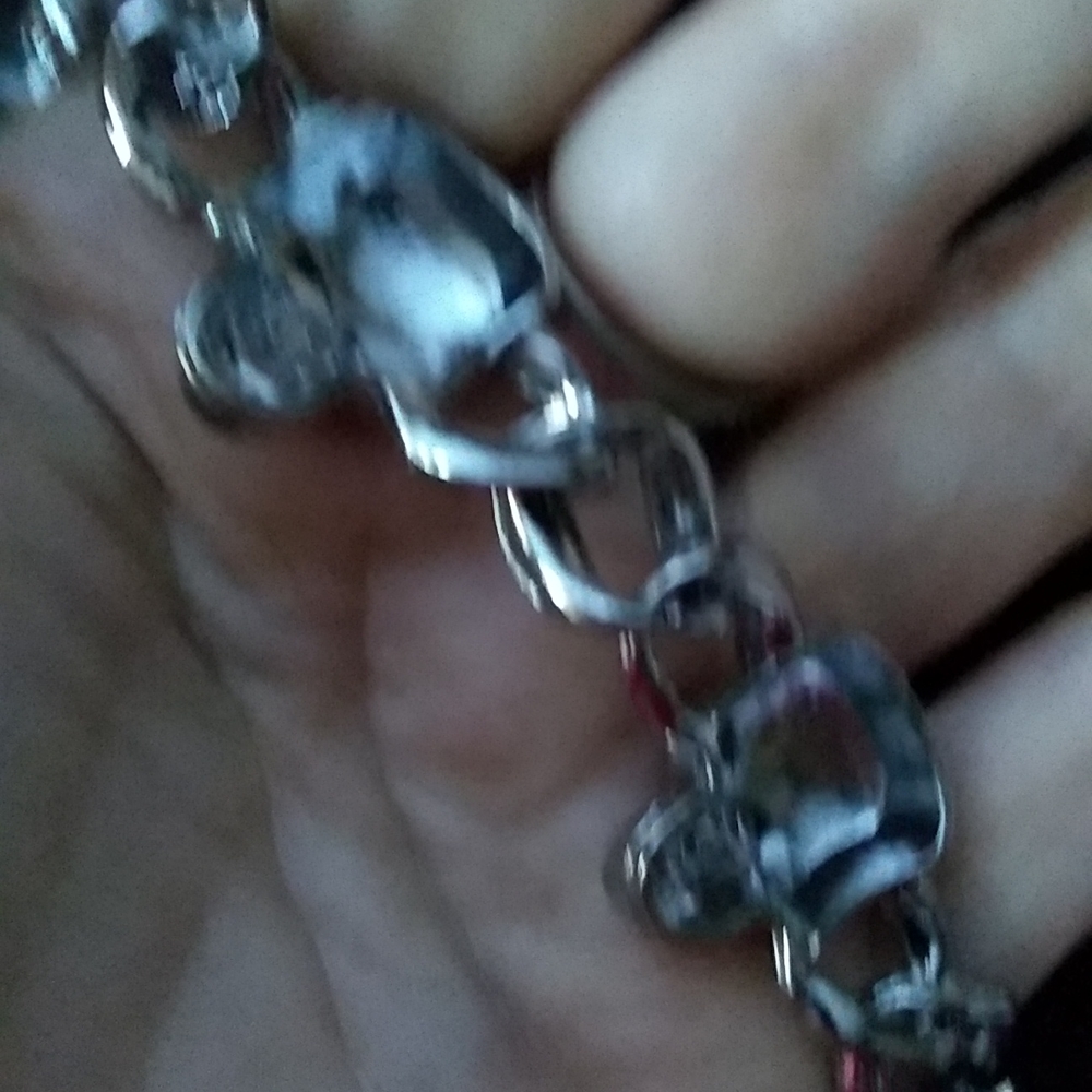 Five Smiling Skulls Bracelet - Picture 5 of 7